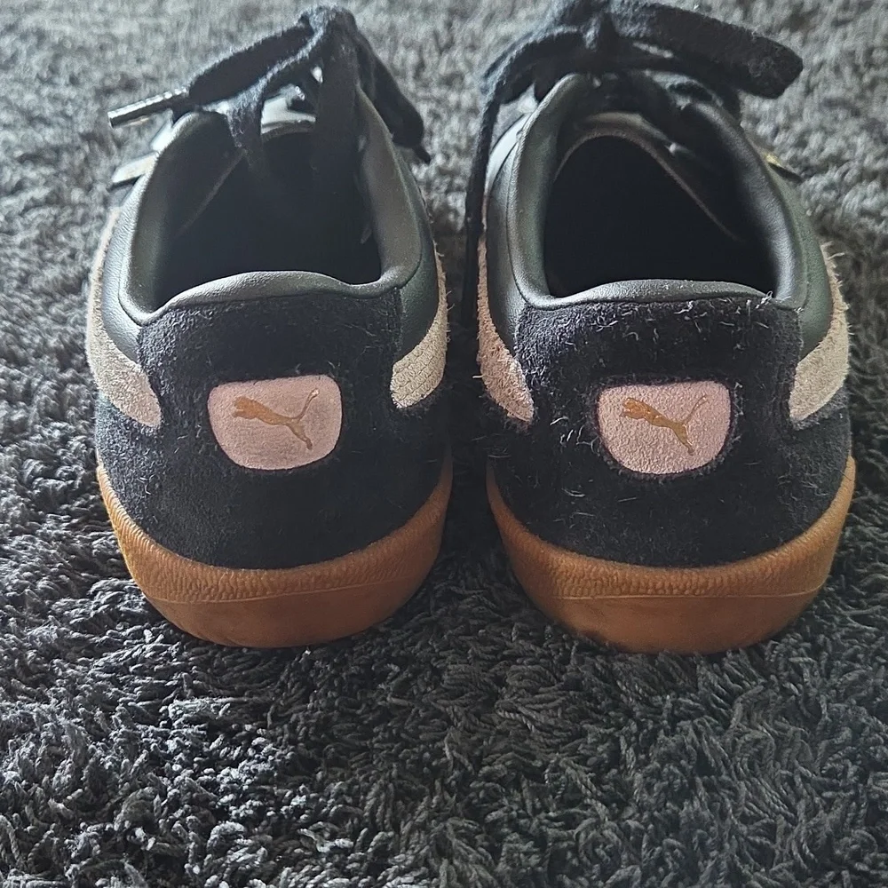 Puma Black and Gum Bottom Sneakers Size 3C Everyday School Casual Play